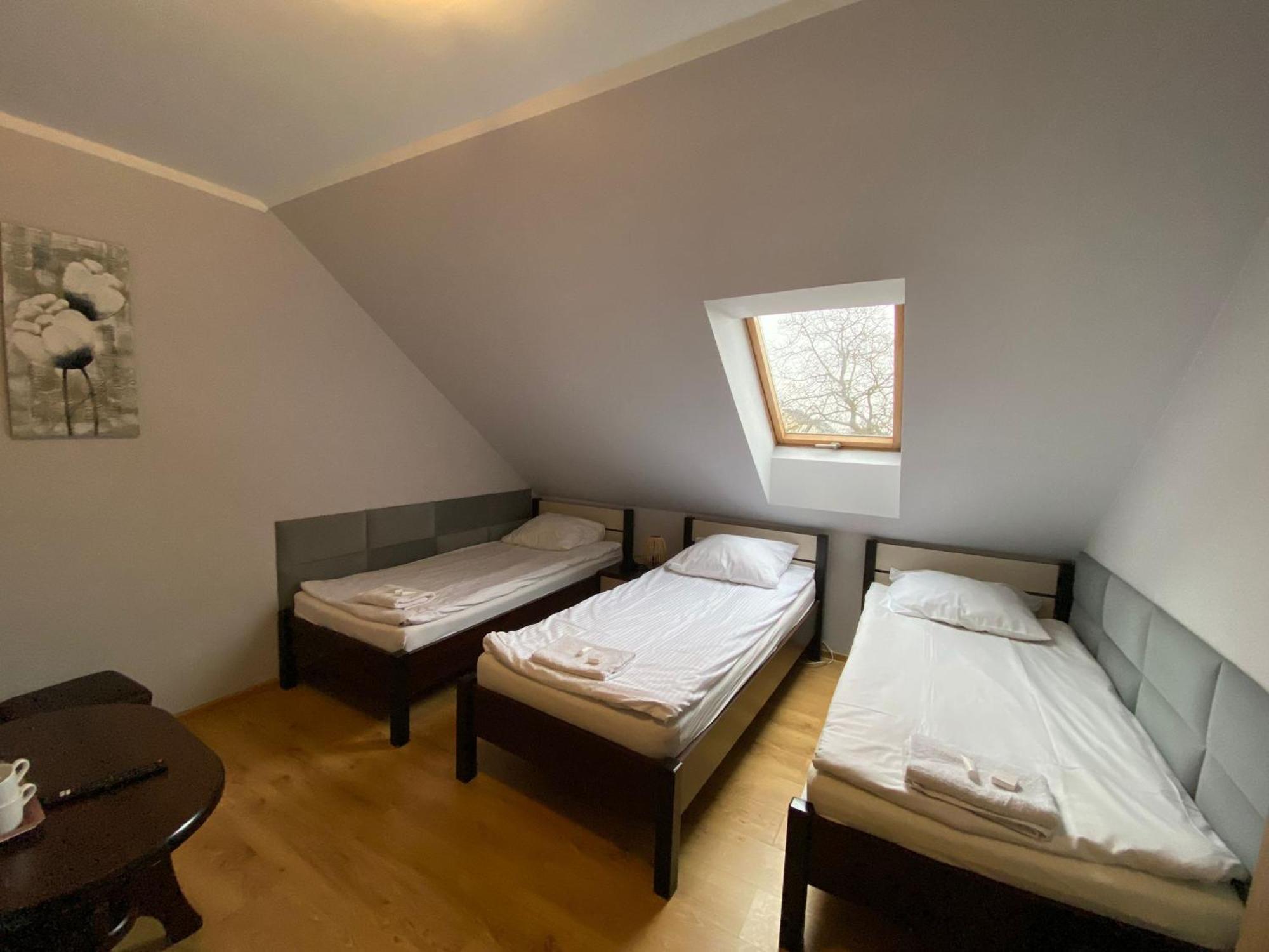 Ceglany Dworek Chojnow Extérieur photo